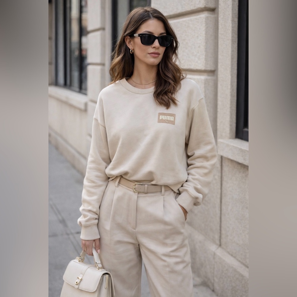 Puma Light Tan Crewneck women’s sweater ✨